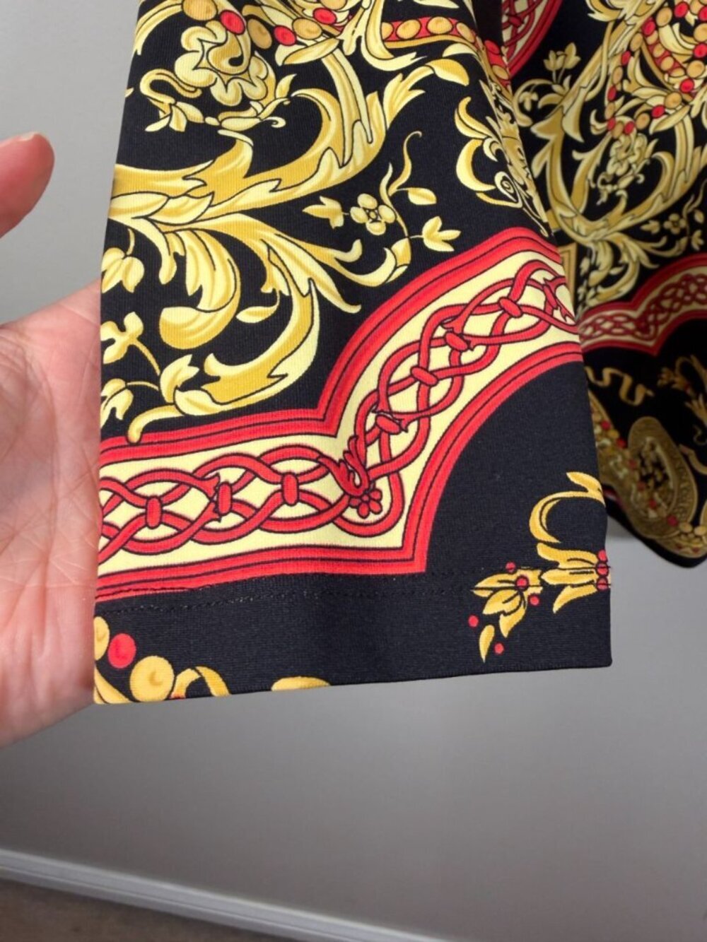 J. Mclaughlin Catalina Cloth Top Size Large Black Gold Classic Stretch Travel - Picture 5 of 9